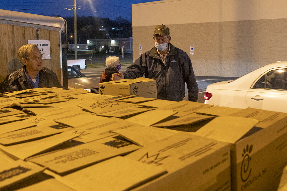 Thanksgiving distribution